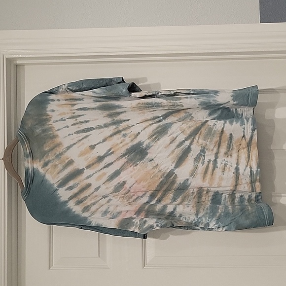 vsPINK tie dye over sized shirt - Picture 3 of 4